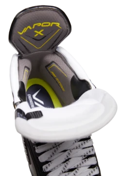 Bauer Vapor 3X Pro Senior Roller Skates -Best Hockey Shop 1060217 RH VAPOR 3X PRO SKATE 0522 clipped dc641b8a 5378 4719 a5bb 0dda88258395